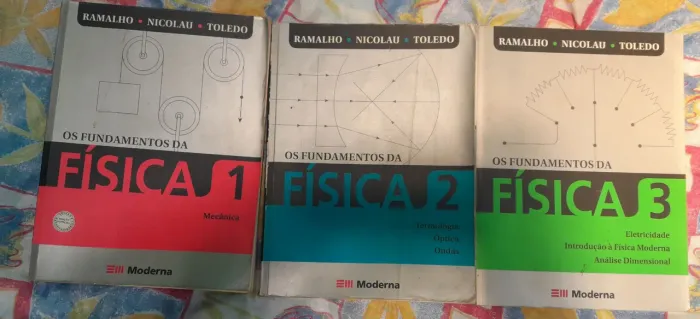 Fundamentos da física, vol 1, 2 e 3 - Ramalho, Nicolau, Toledo - Usado