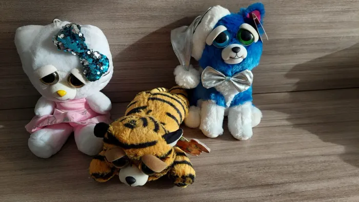 TRIO Feistys Personalizados