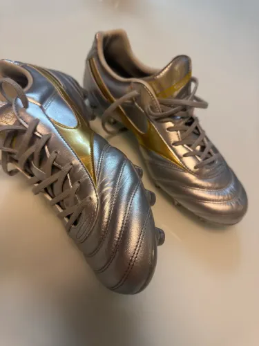 Chuteira Mizuno Morelia Profissional 
