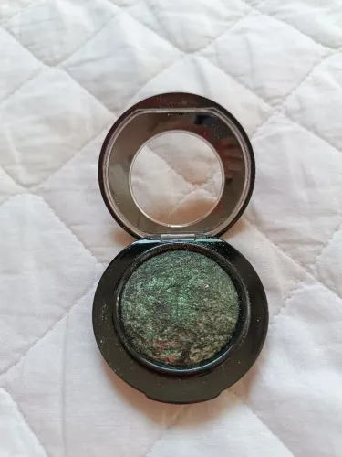 Smutty Green Mac Mineralize Eye Shadow