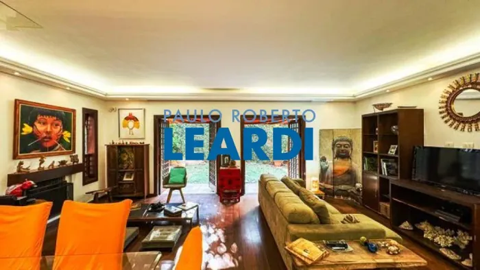 CASA EM CONDOMÍNIO - MORUMBI - SP