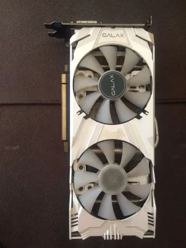 Placa de vídeo galax GTX gforce