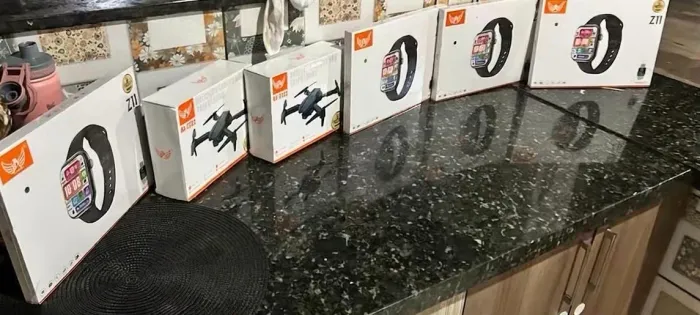 Relógios Z11 a partir de 150 cada e drones 250 cada