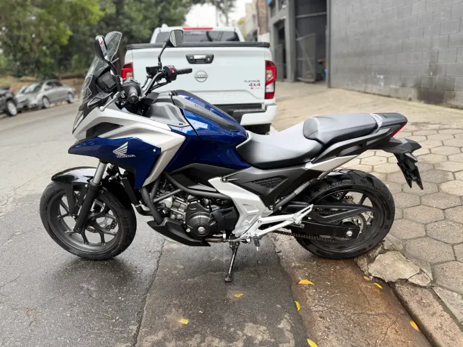 Nc 750x com apenas 2.700km