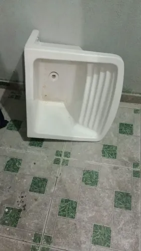 Tanque de roupa (cerâmica.louça)