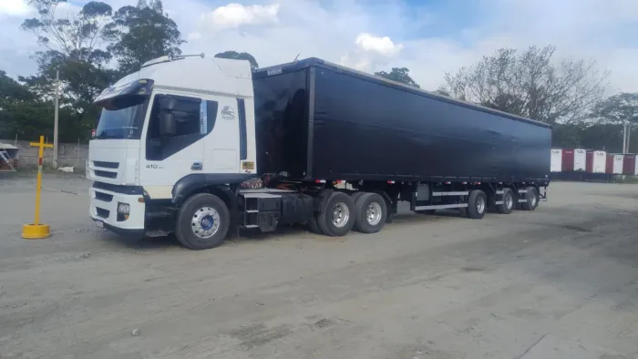 Iveco trucado mais sider Vanderleia asa delta