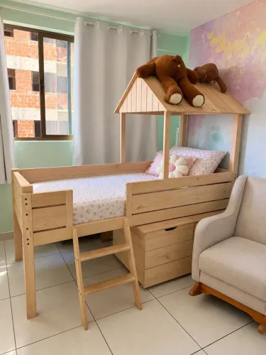 Cama Infantil Montessoriana Casinha com Escada e baús