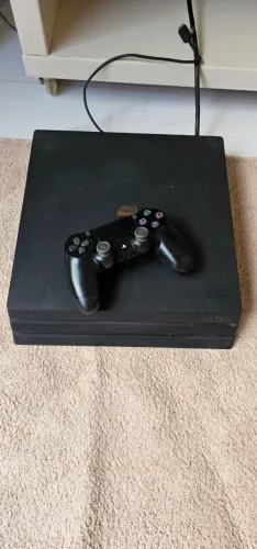 PlayStation 4 Pro + HD Externo 6TB