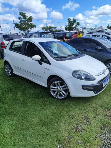 Fiat Punto Sporting 1.8 Flex 8v/16v 5P 2023