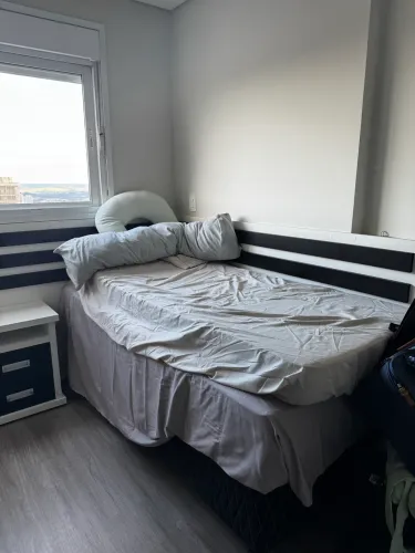 Cama Box de Solteiro XL e Suporte de Tv