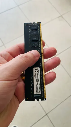 Memória Kingston DDR4 8gb 2400