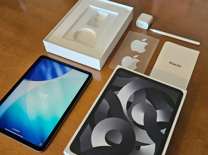 iPad Air 5th M1 Wi-Fi 64GB Cinza Espacial + Apple Pencil 2 (Impecável 96% de Bateria)