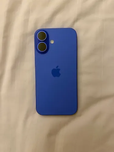 IPhone 16 128 GB ultramarino