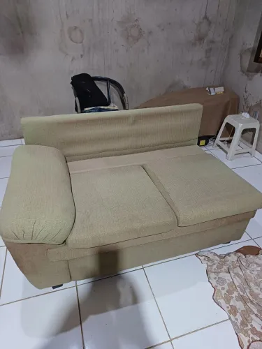 Doa-se sofa 2 lugares.