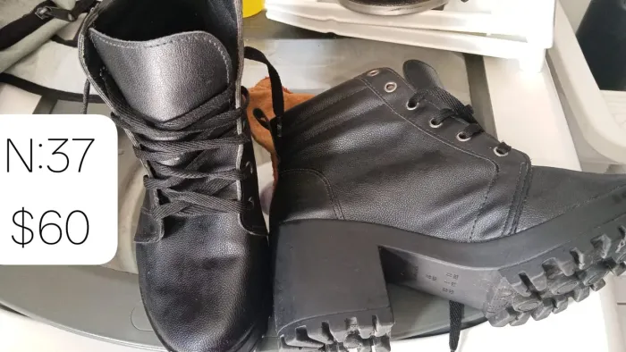 Bota 37