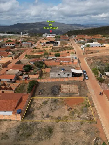 Oportunidade! Vende se um lote em um bairro que mais cresce na cidade de grão mogol.