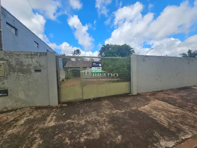 Casa com 3 dormitórios para alugar, 200 m² por R$ 3.500,00/mês - Zanoni - Ibiporã/PR
