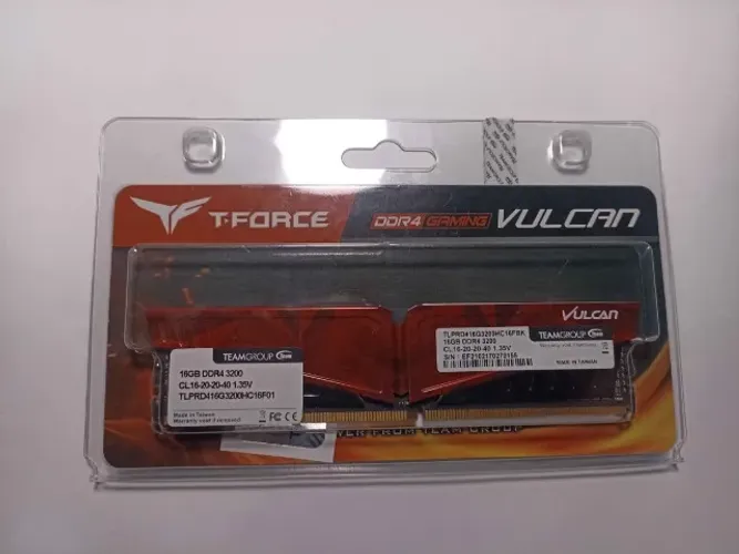 Memória RAM, 16GB (1x16GB), DDR4, 3200MHz, Team Group T-Force Vulcan Z,  Vermelha