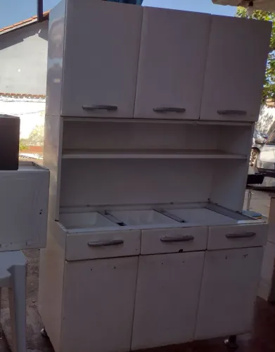 Vendo armário Itatiaia