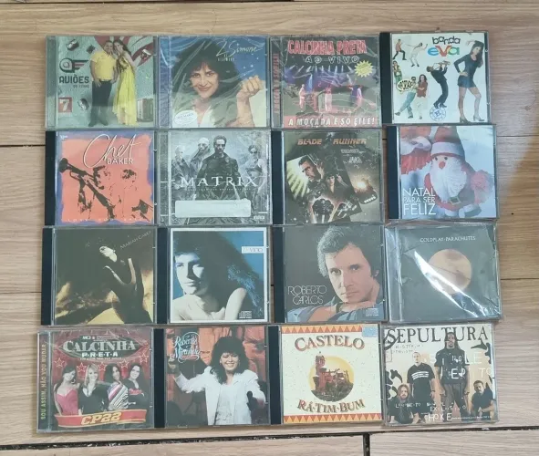 CDs de Música Variados - 10 reais cada
