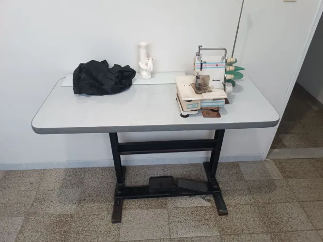 02 Máquinas de costura 