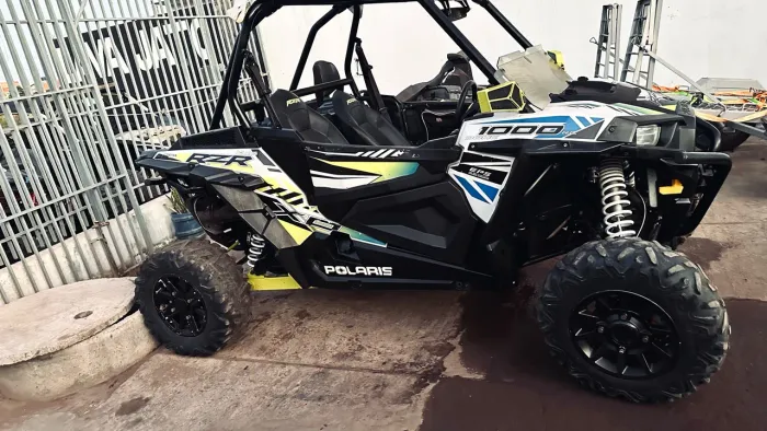 UTV Polaris RZR 1000 