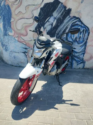 Honda - CB 250 Twister ( Financiamento em até 48x)
