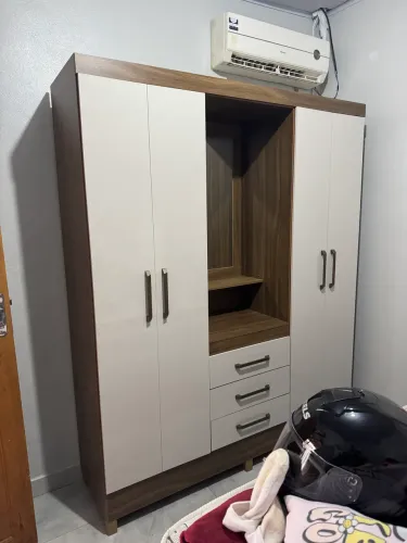 Guarda Roupa