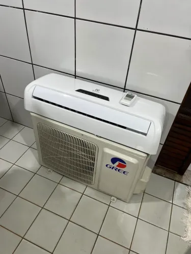 Ar condicionado Electrolux Convencional, 9 mil Btus INSTALADO