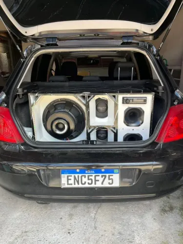 Som automotivo