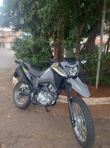 Bros 160 2025 ABS cinza