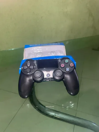 Controle de PS4/PC novo, nunca usado.