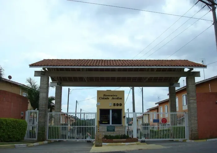 Imóvel para venda e locação - Condomínio Cidade Jardim - Granja Viana