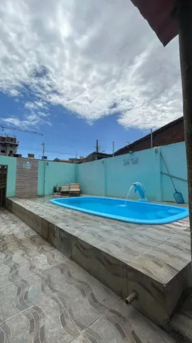 Linda casa com pisina