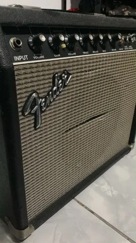 Amplificador Fender Frontman 25R