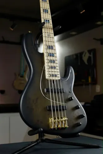 Contra Baixo deOliveira Dream KF X Black 5 Cordas ZERO