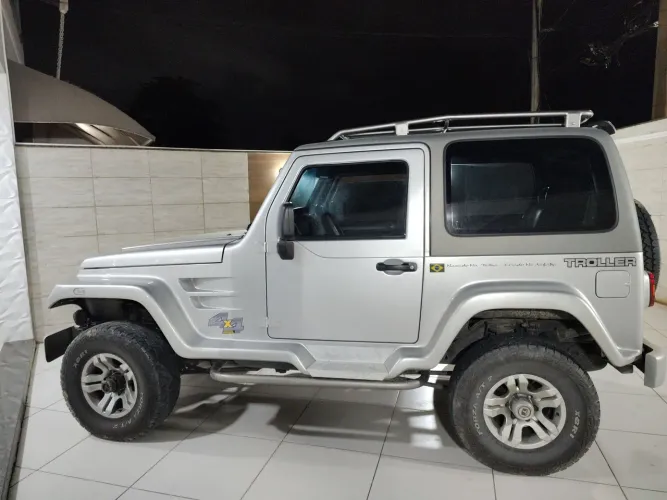 Troller T-4 4X4 3.2 TGV TDI Cap. Rígida Diesel 2013