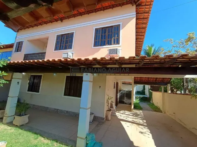 Ampla casa 3 quartos 1 suite com closet / Piscina e Área gourmet Vila Capri R$ 690.000,00