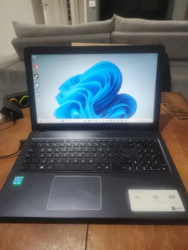 Notebook Asus Celeron N4020 - 4GB RAM - 128GB ARMAZENAMENTO