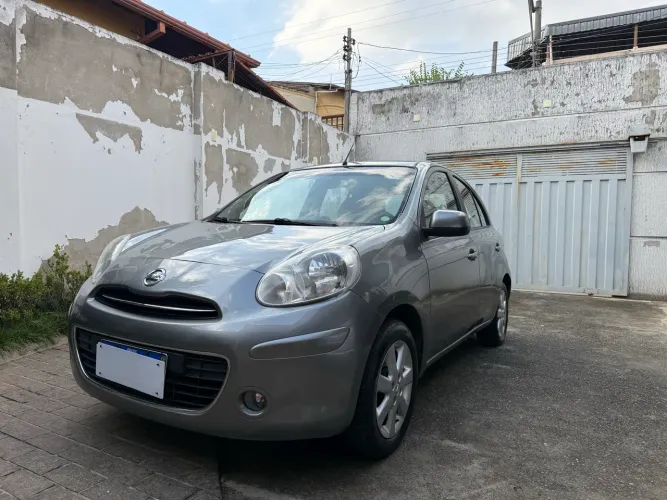 Nissan March SV 1.6 16V Flex Fuel 2014