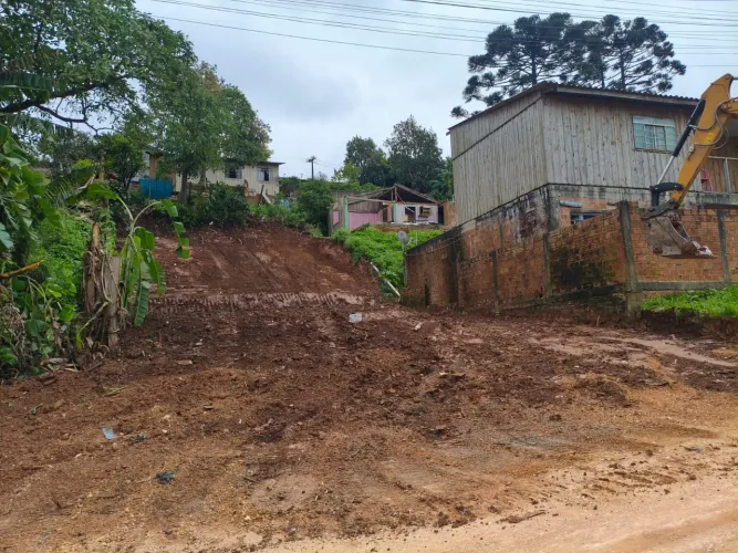 Terreno com Registro - 416m²  Bonfim - Almirante Tamandaré<br>Descrição: