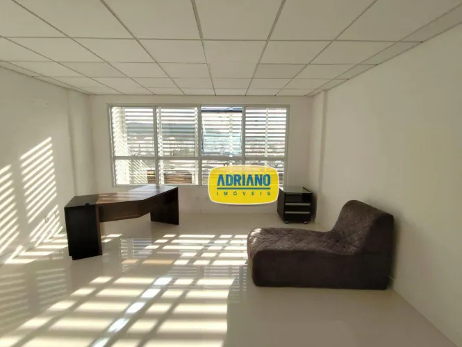 Sala para alugar, 24 m² por R$ 2.285,45/mês - Barreiros - São José/SC