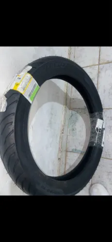Pneu traseiro original pirele sem câmera