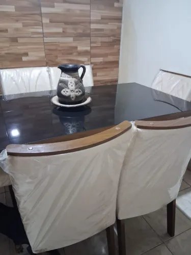 Vendo mesa 6 cadeiras semi nova