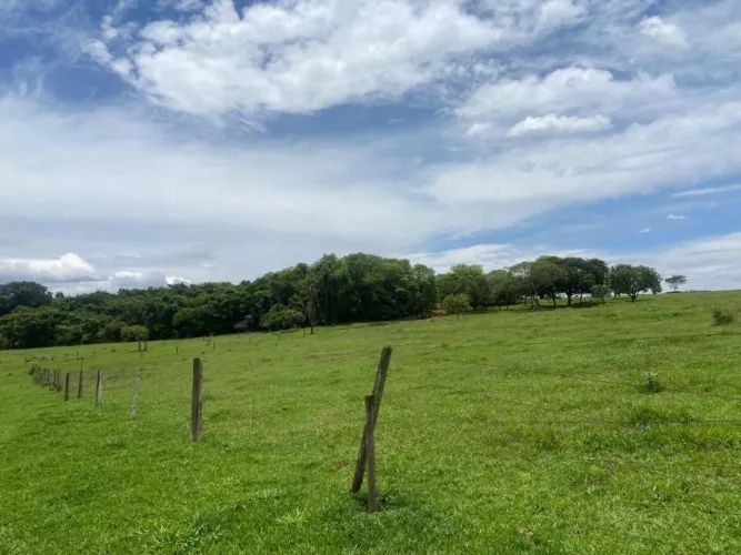 Fazenda com 3 dormitórios à venda, 856400 m² por R$ 10.319.360,00 - Rural - Uberaba/MG