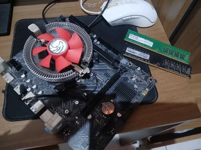 I5 11400 + placa mãe H510 + 16 gb de RAM DDR4