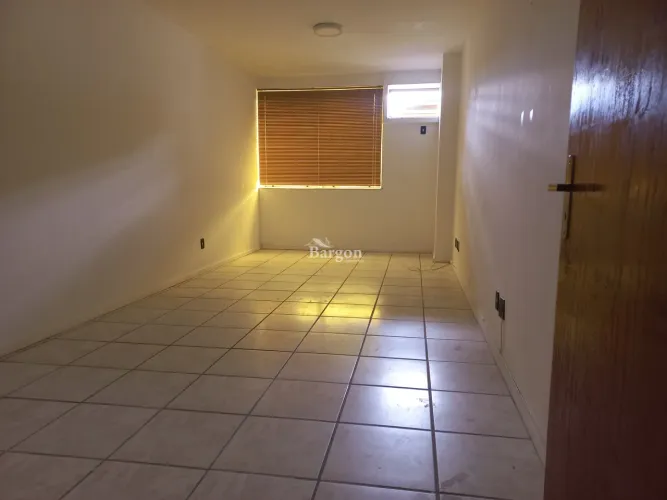 Sala Comercial à venda no Edifício Golden Center no Centro de Juiz de Fora