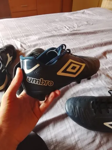 Chuteiras society (diadora) e campo (umbro) 43/44
