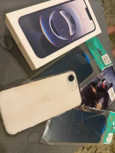 iPhone 16e, 256Gb, branco (bateria 100%)