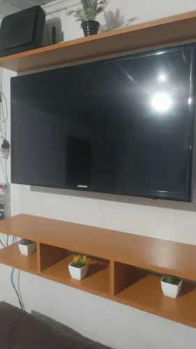 Tv 32 polegadas, leva o painel junto